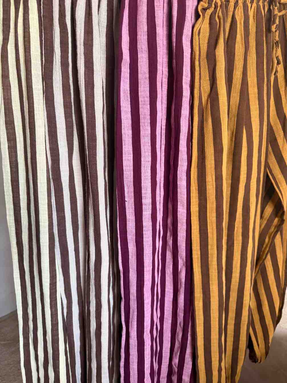 Pantalon bombacho wally mostaza